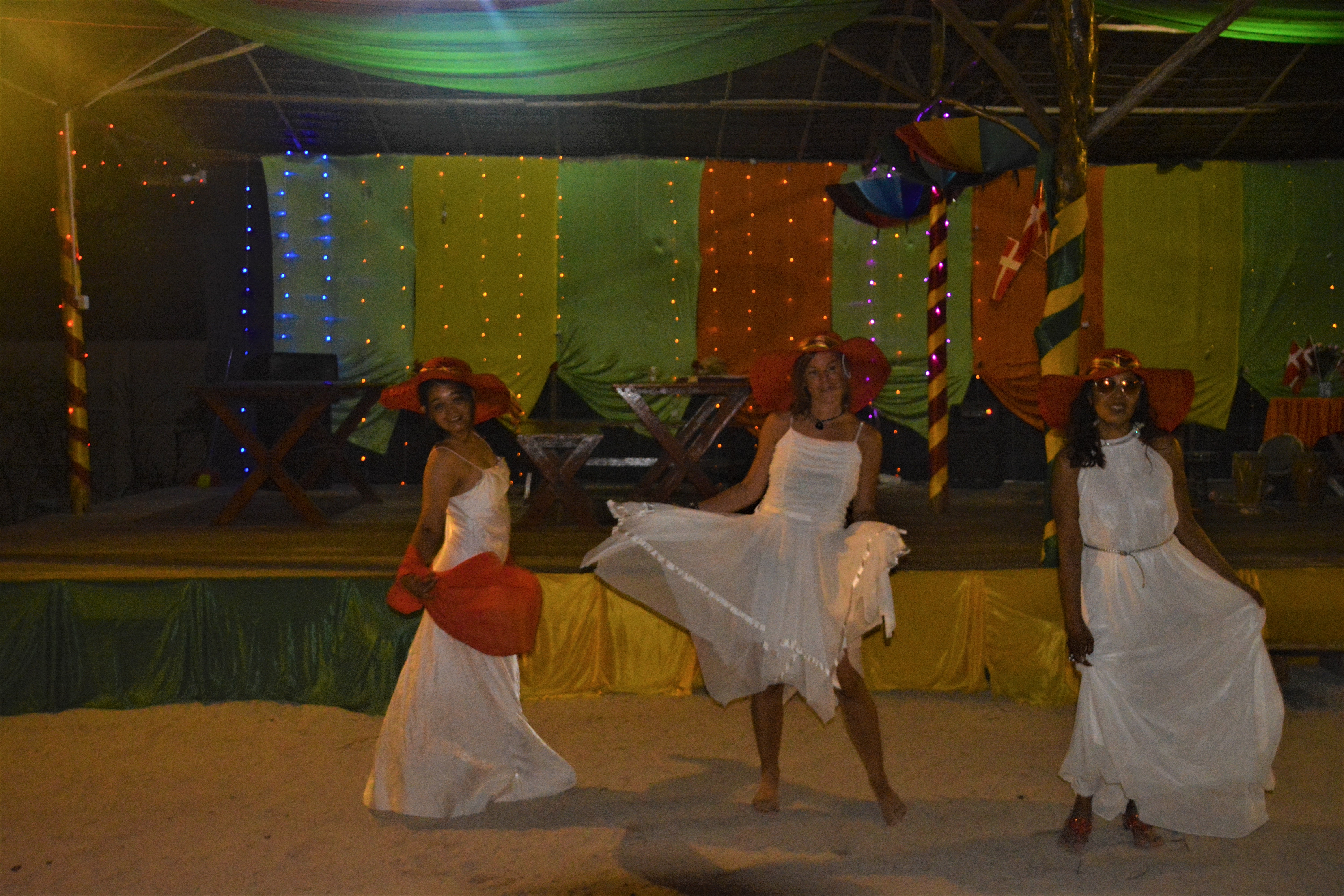 Dans and Party at Bintan Brzee Beach
